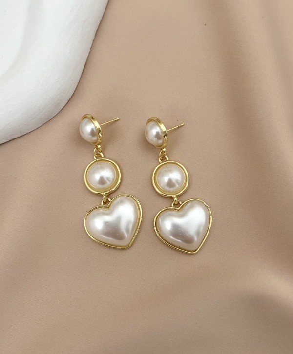 Aretes corazón perlado