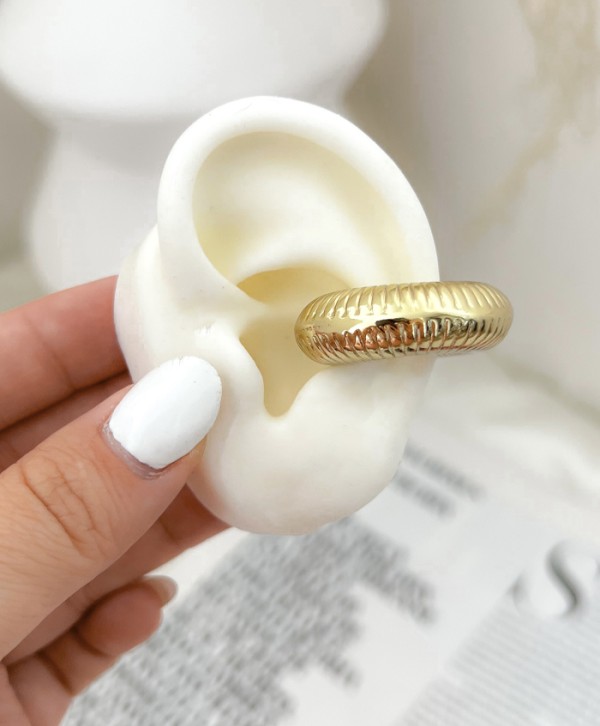 Earcuff gusano